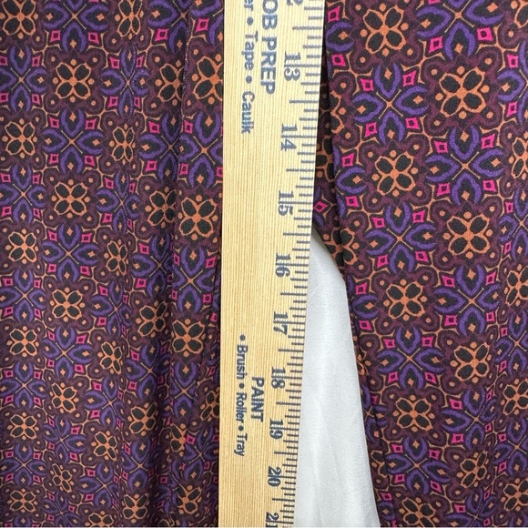 Susan Graver Stretch Knit Pull On Pants Small Purple Geometric Print - Picture 6 of 7